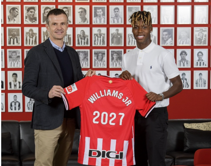Nico Williams signs contract extension at Athletic Club
