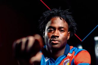 Salim Lawal signs for FC Viktoria Plzeň 